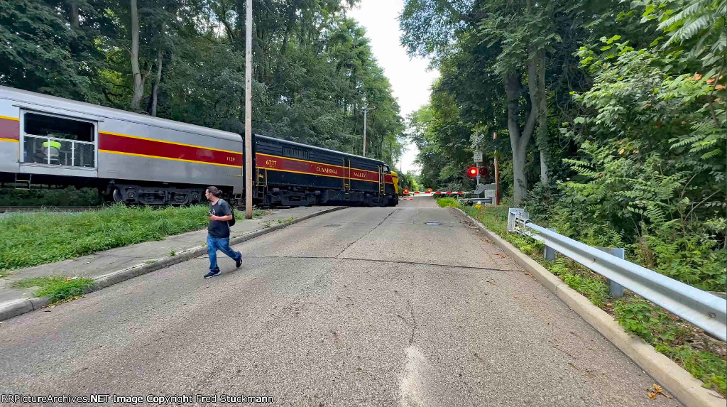 CVSR 6777 crosses Hickory St.